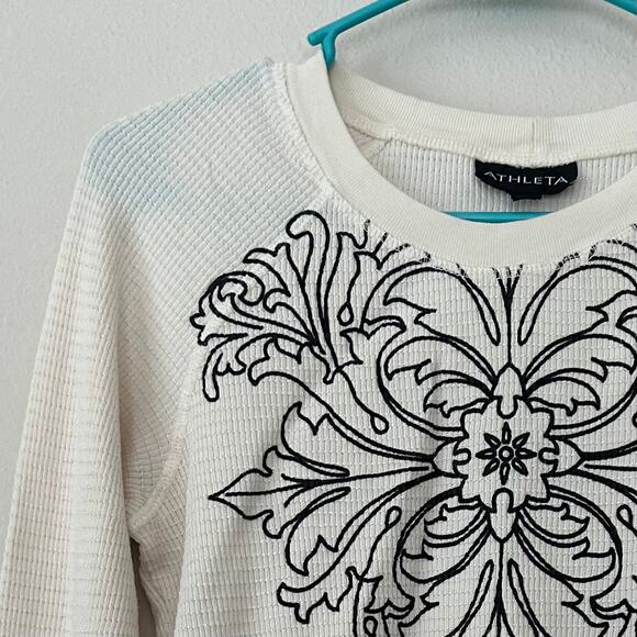 Vintage Athleta Thermal Long Sleeve Shirt White Black Graphic Print L - Picture 5 of 11